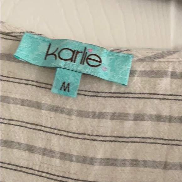 Karlie bundle of 2 tops- med and one size - Picture 5 of 7